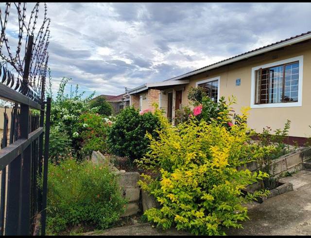 4 BEDROOM HOUSE FOR SALE IN MTHATHA CENTRAL